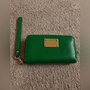 Michael Kors Kelly (Palm) Green Wristlet Wallet